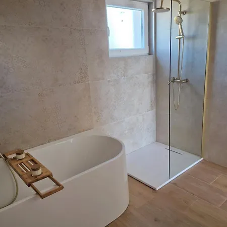 Rustic House Konfidenca