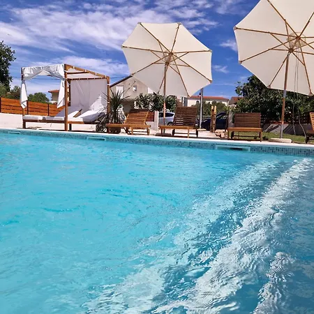 Vila Rustic House Konfidenca