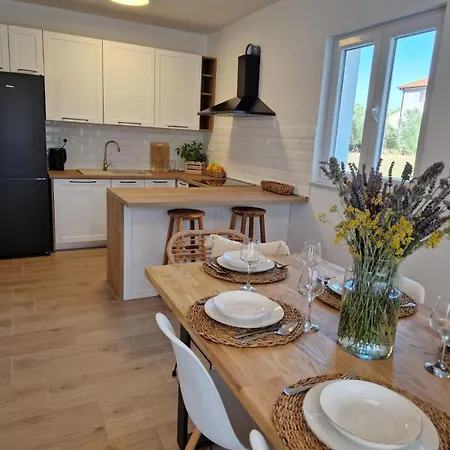 Rustic House Konfidenca *