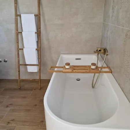 Rustic House Konfidenca Vila *
