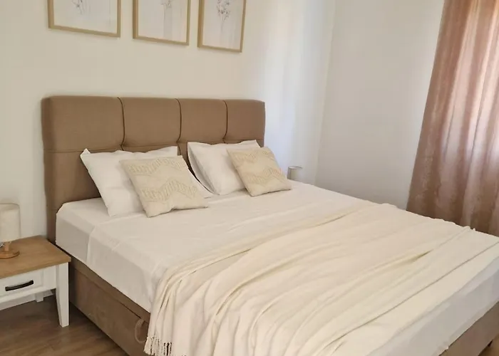 Rustic House Konfidenca 빌라 비오그라드나모루