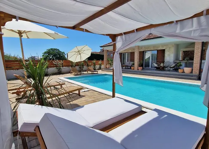 Rustic House Konfidenca