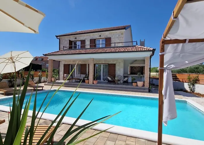 Вилла Rustic House Konfidenca *